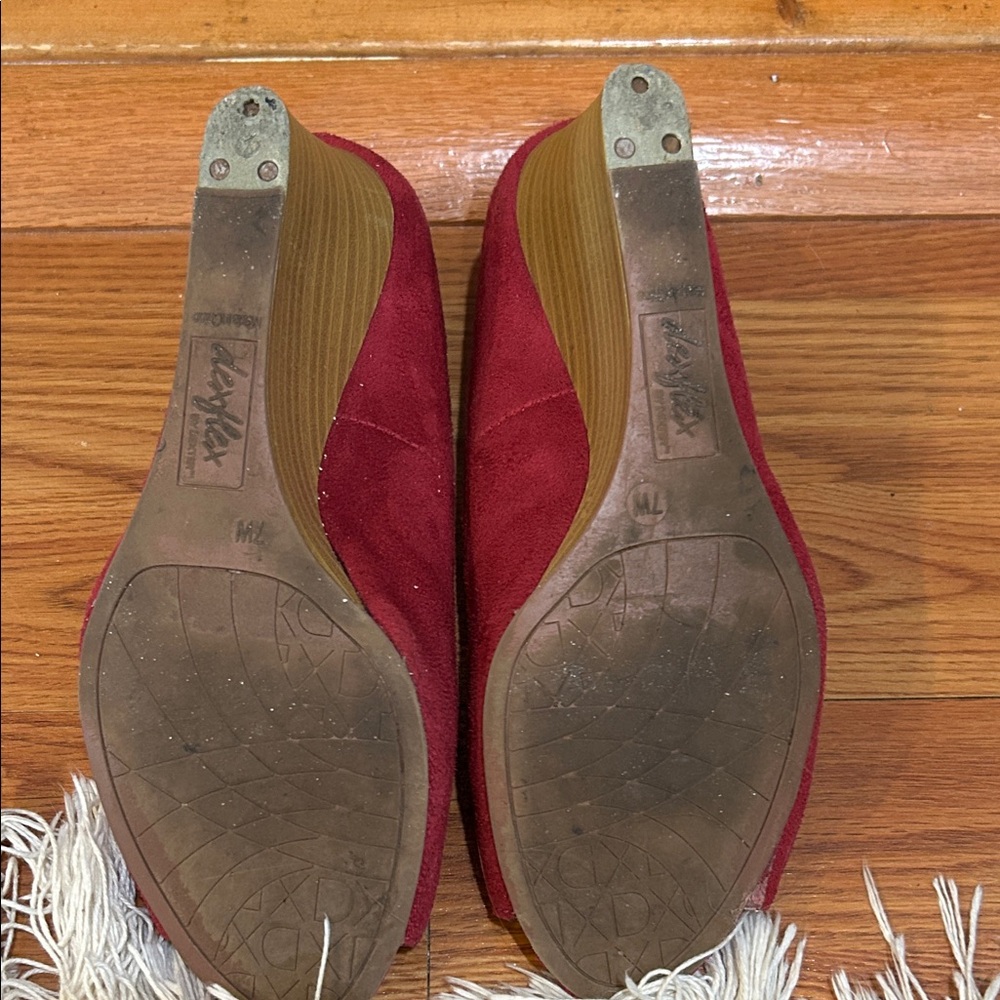 dexflex comfort Raspberry Peep-Toe Wedge Heels - Picture 7 of 8